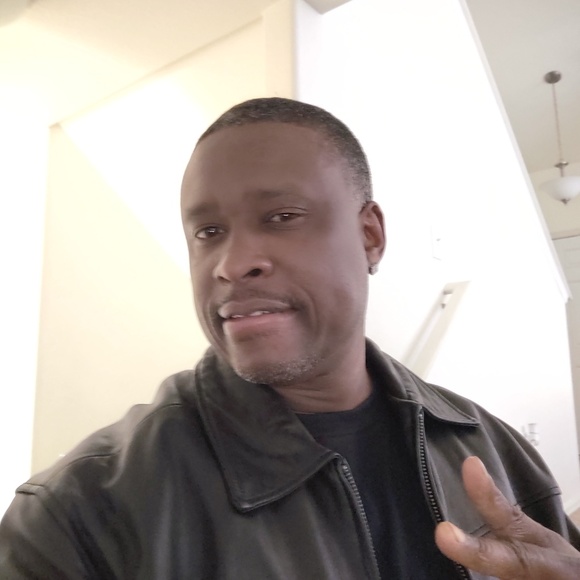 Meet the posher, Isaac - Picture 8 of 16